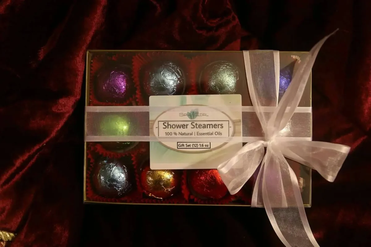 Gift Set for Mom with 12 foil wrapped 2.5 oz bath bombs, great for dry skin, Favorite scents for women - Image 4
