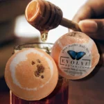 Bath Bomb - Oatmeal Milk Honey - Image 4