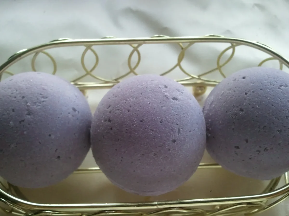 DINOSAUR (R.O.A.R!!) Bath Bomb with toys inside XXL 8-9 oz, colorful, moisturizing, will not stain your tub, great gift for kids - Image 3