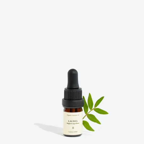 LAUREL essential oil