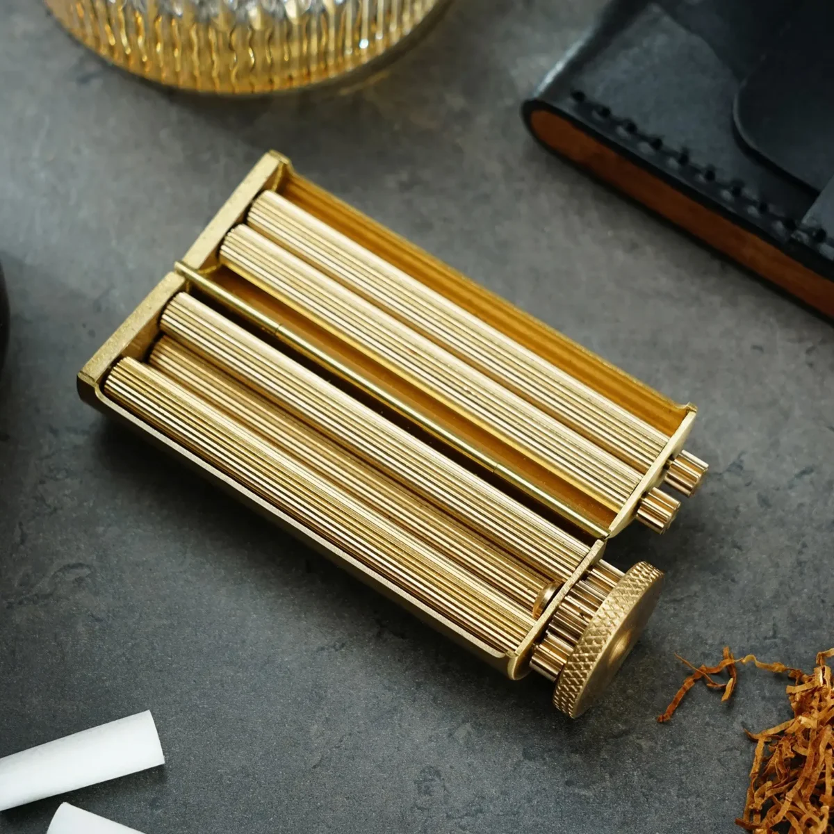 VEVOR Cigarette Rolling Machine, Solid Brass Cigarette Roller, Manual Tobacco Rolling Machine Fits Up to 70mm Paper, Vintage & Luxurious Gift for Father's Day, Birthday - Image 7