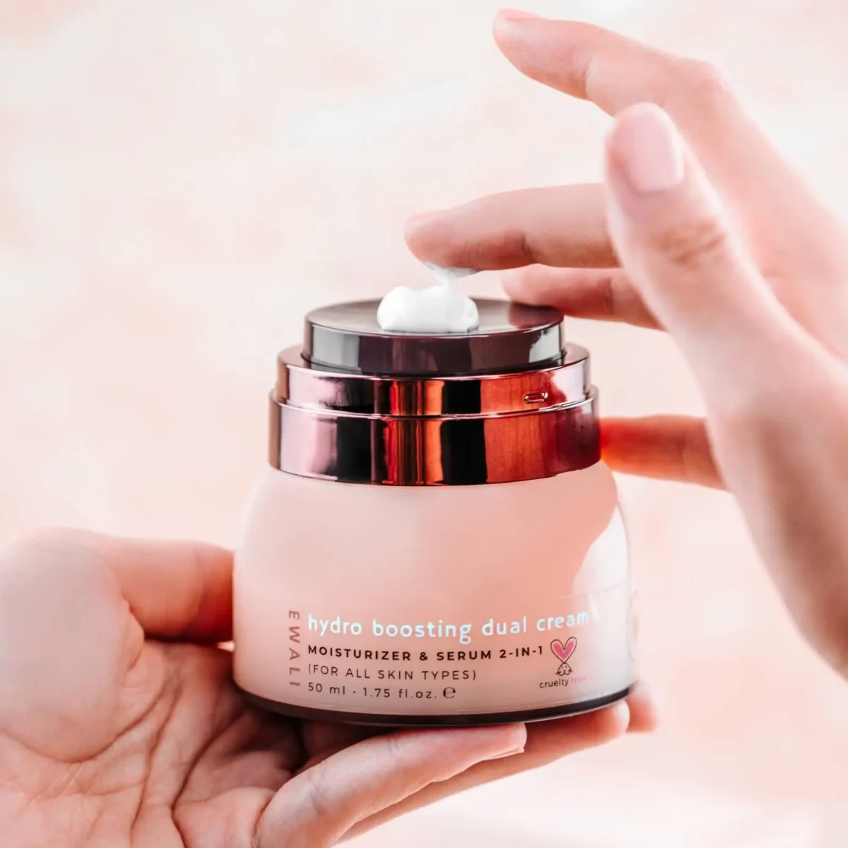 Hydro Boosting Dual Cream - Lightweight Face Cream with Serum Power - Image 6
