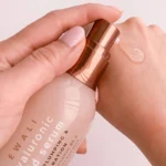 Buy Hyaluronic Acid Serum Online - Deeply Hydrating & Plumping - Image 2